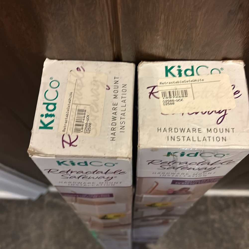 KidCo Retractable Safeway Gate - Picture 4 of 7